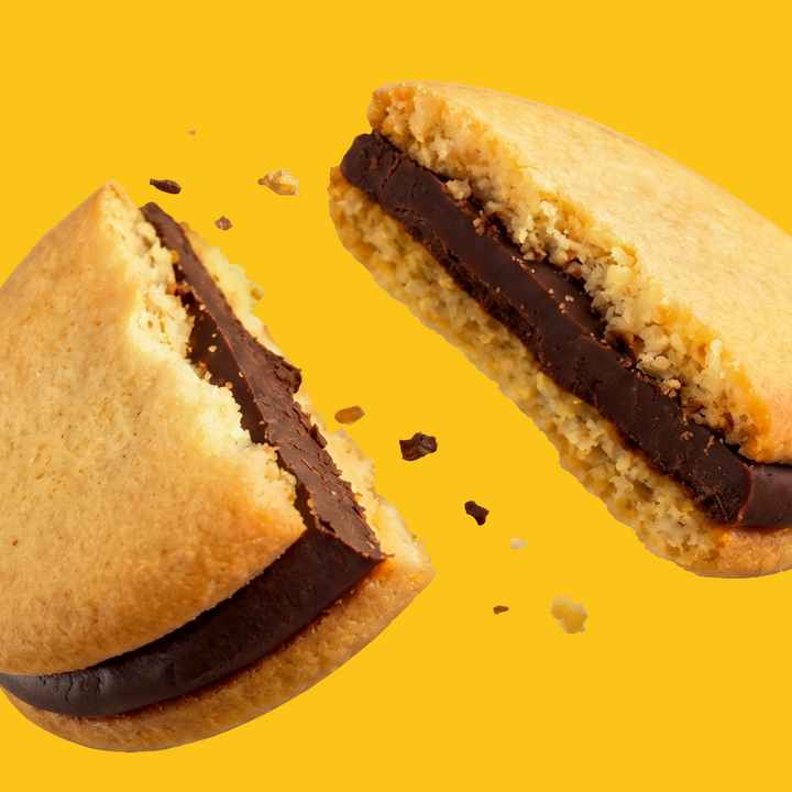 Romeos Dark Choco Fudge Layer Cookies 0.85oz (9ct) (9ct)